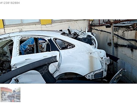 Ford Focus Çamurluk (Arka) çıkma parça