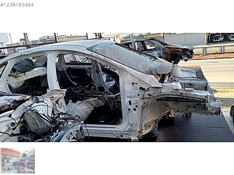 Ford Focus Sağ Ön Far çıkma parça