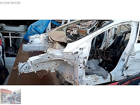 Ford Focus Sol Ön Far çıkma parça