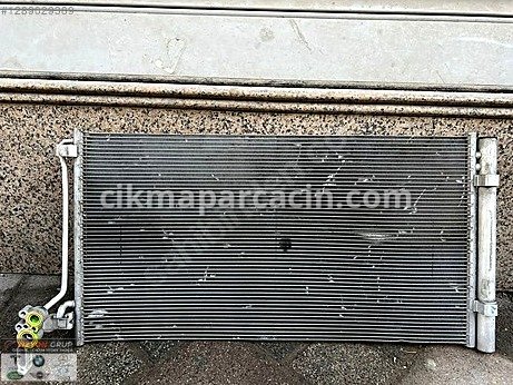 Jaguar E-Pace Radyatör çıkma parça