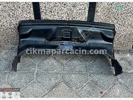 Jaguar XJ Radyatör çıkma parça