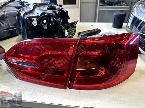 Volkswagen Jetta Sağ Arka Stop çıkma parça