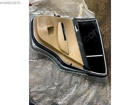 Kia Sportage Kapı (Arka Sağ) çıkma parça