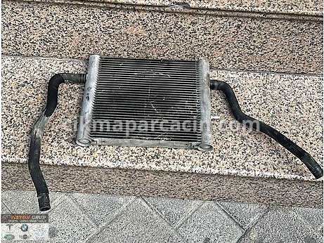 Land Rover Defender Radyatör çıkma parça