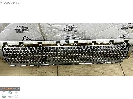 Land Rover Defender Ön Tampon çıkma parça - VİZYON GRUP ORJİNAL ÇIKMA YEDEK PARÇA İstanbul