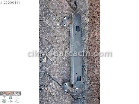 Land Rover Defender Tampon Demiri çıkma parça