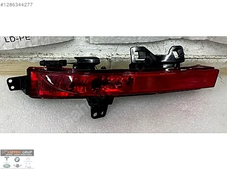 LAND ROVER DİSCOVERY L550 ARKA TAMPON SAĞ REFLEKTÖR FK7215K272-
