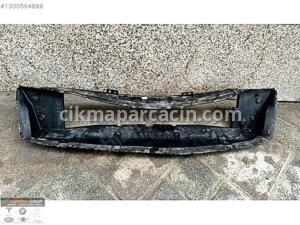 LAND ROVER L460 RADYATÖR ALT HAVA PANELİ M8E2-8A303-A