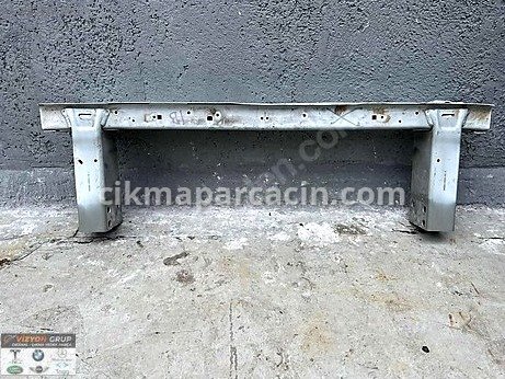 Land Rover Range Rover Tampon Demiri çıkma parça