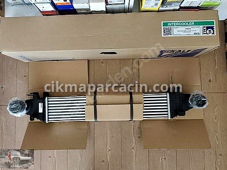 Mercedes-Benz CLA Turbo Radyatörü çıkma parça