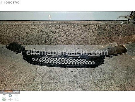 Mercedes-Benz GLA Tampon Orta Izgara çıkma parça