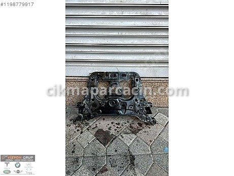 Mercedes-Benz CLA Travers çıkma parça
