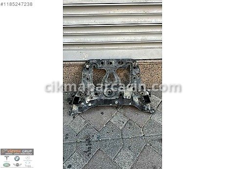 Mercedes-Benz A Serisi Travers çıkma parça