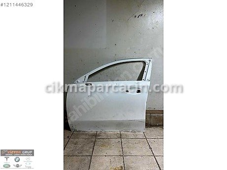 Mercedes-Benz A Serisi Kapı (Ön Sol) çıkma parça