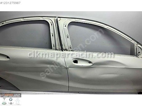 Mercedes-Benz CLA Kapı (Ön Sağ) çıkma parça