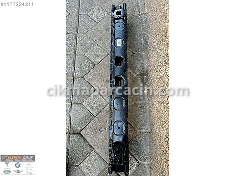 Mercedes-Benz B Serisi Tampon Demiri çıkma parça