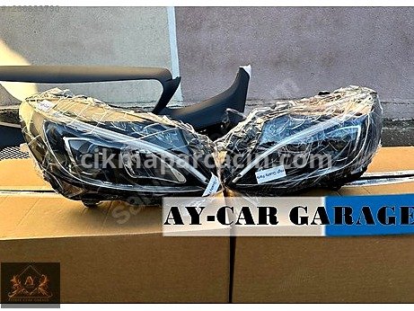 Mercedes-Benz CLA Sağ Ön Far çıkma parça