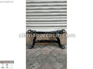 MERCEDES CLA GLA SERİSİ W117 W176 W246 ARKA TRAVERS A2463510501