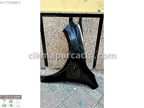 Mercedes-Benz CLA Çamurluk (Ön) çıkma parça
