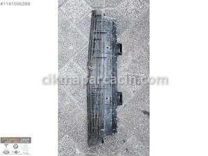 MERCEDES CLA SERİSİ W177-W118 RADYATÖR ALT BAKALİTİ A177505020