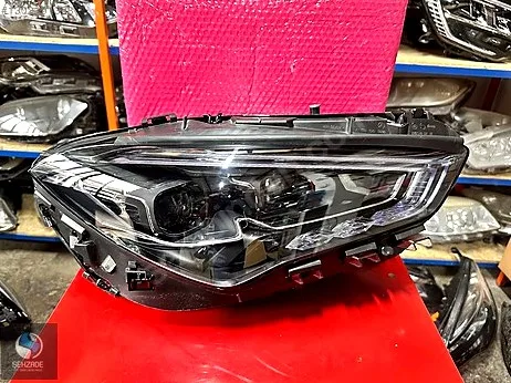 Mercedes-Benz CLA Sağ Ön Far çıkma parça - ŞEHZADE OTO ÇIKMA İzmir