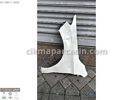 Mercedes-Benz CLA Çamurluk (Ön) çıkma parça