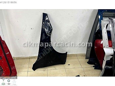Mercedes-Benz CLS Çamurluk (Ön) çıkma parça