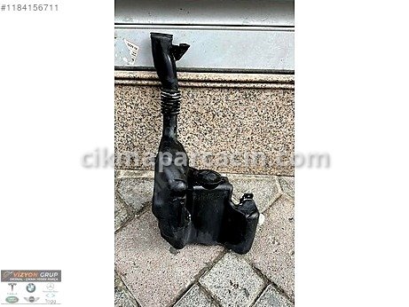 Mercedes-Benz C Serisi Cam Suyu Deposu çıkma parça
