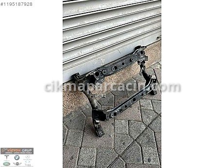 Mercedes-Benz C Serisi Travers çıkma parça
