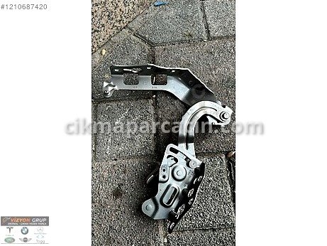 Mercedes-Benz C Serisi Kaput Menteşesi çıkma parça
