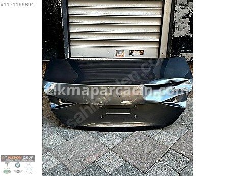 Mercedes-Benz C Serisi Bagaj Kapağı çıkma parça