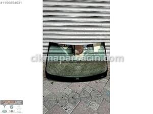 MERCEDES C SERİSİ W206 ÖN CAM ORJİNAL TAŞ İZLİ 2066703401