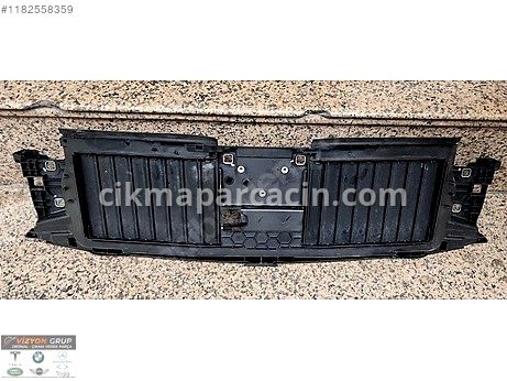 Mercedes-Benz C Serisi Ön Hava Maskesi çıkma parça