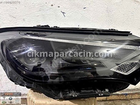 Mercedes-Benz EQE Sağ Ön Far çıkma parça