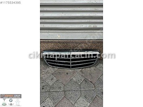 Mercedes-Benz E Serisi Panjur çıkma parça