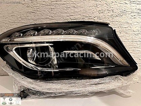 Mercedes-Benz GLA Sağ Ön Far çıkma parça