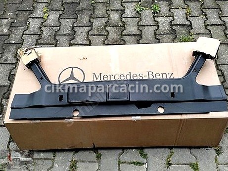 Mercedes-Benz GLE Bakalit çıkma parça