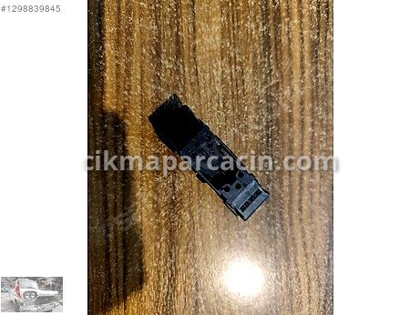 Mercedes-Benz GLE Cam Düğmesi çıkma parça