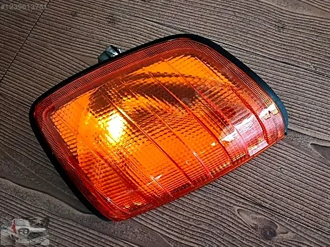 Mercedes-Benz GLE Sinyal Lambası çıkma parça - DEVRİM OTOMOTİV YEDEK PARÇA & AKSESUAR Sakarya