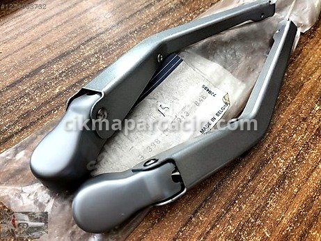 Mercedes-Benz SL Silecek Kolu çıkma parça
