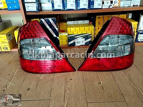 Mercedes-Benz GLE Sağ Arka Stop çıkma parça