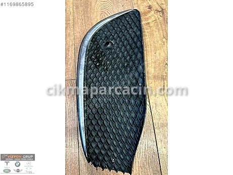Mercedes-Benz E Serisi Sis Farı Çerçevesi çıkma parça