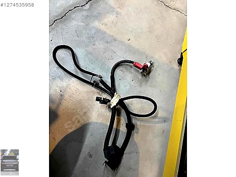 Mercedes-Benz SL Akü çıkma parça