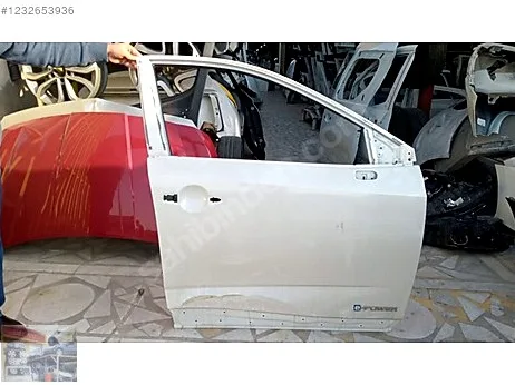 Nissan Qashqai Kapı (Ön Sağ) çıkma parça