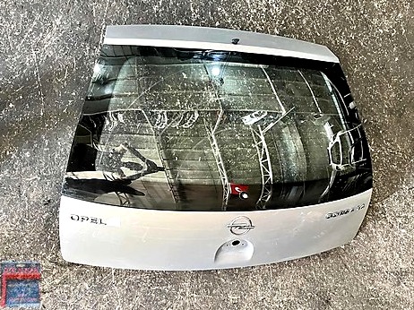 Opel Corsa Bagaj Kapağı çıkma parça