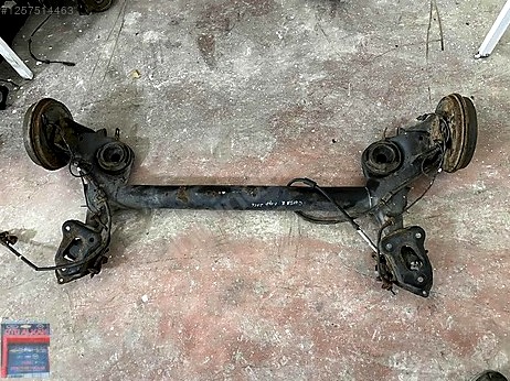 Opel Corsa Arka Dingil çıkma parça
