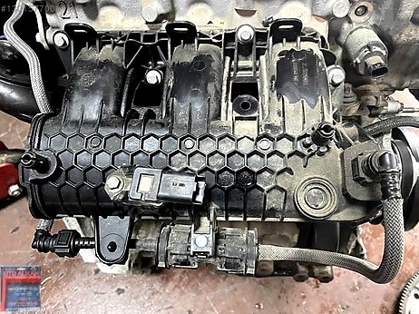 Opel Corsa Emme Manifoldu çıkma parça
