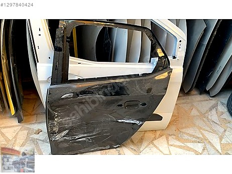 Opel Corsa Kapı (Arka Sol) çıkma parça