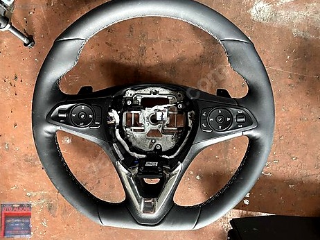 Opel Corsa Direksiyon Simidi çıkma parça