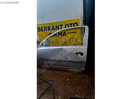Opel Corsa Sol Ön Kapı çıkma parça